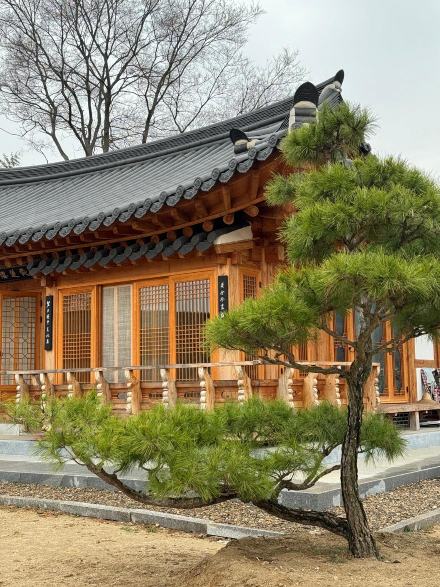 Hanok - Jukrokjungsa *
