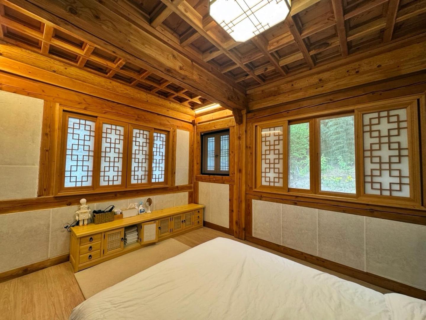 Hanok - Jukrokjungsa *